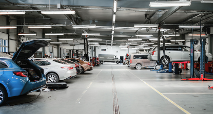 Serwis Toyota - hala serwisowa
